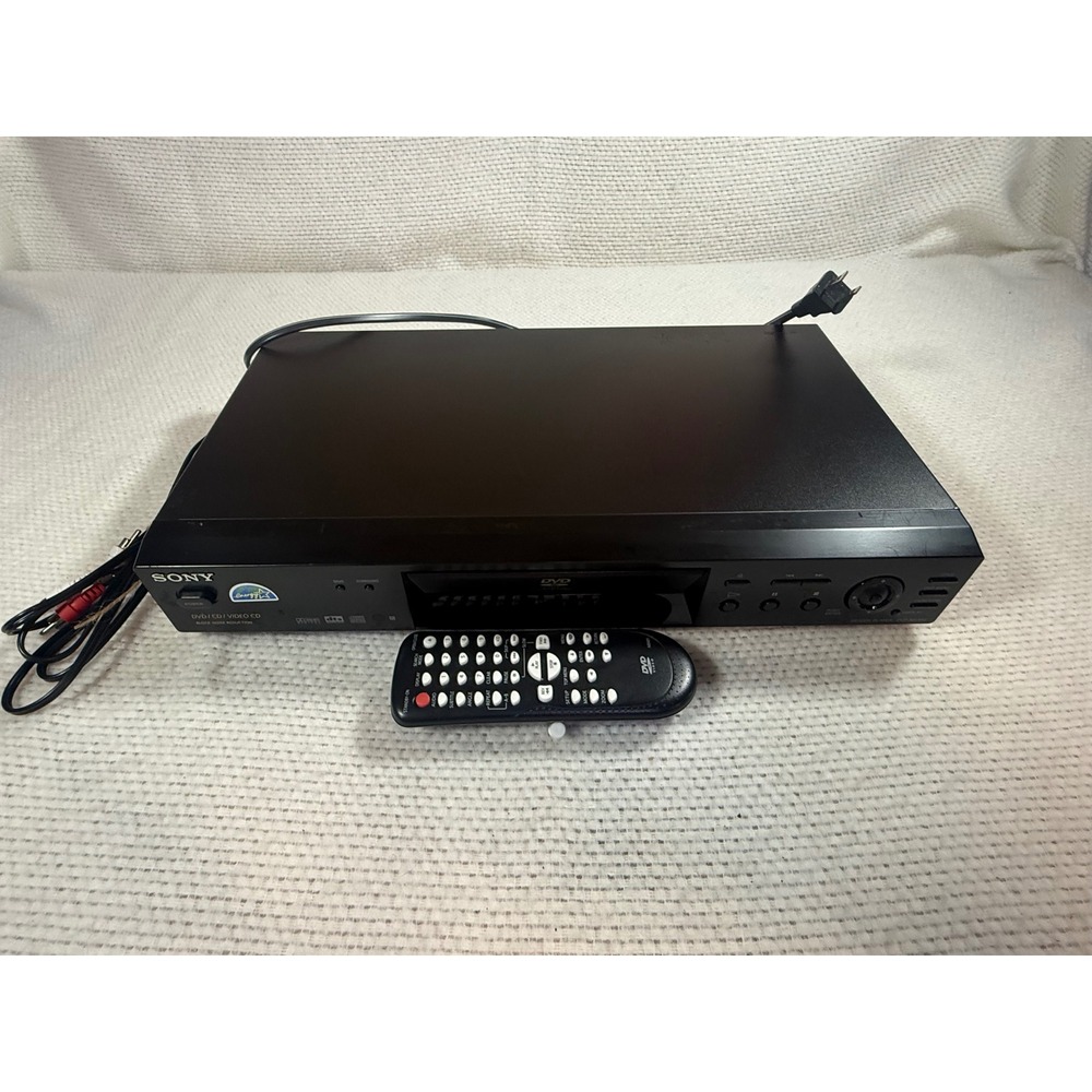 Sony DVP-NS300 DVD CD Player Black Block Noise Reduction with Remote and Cables